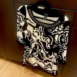 Stunning Black and white mini dress!